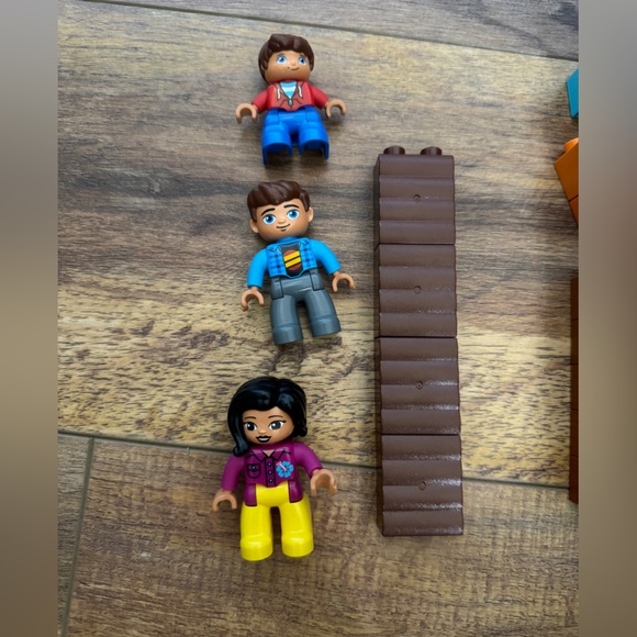 LEGO Duplo Tropical Island #10906 - Picture 4 of 6